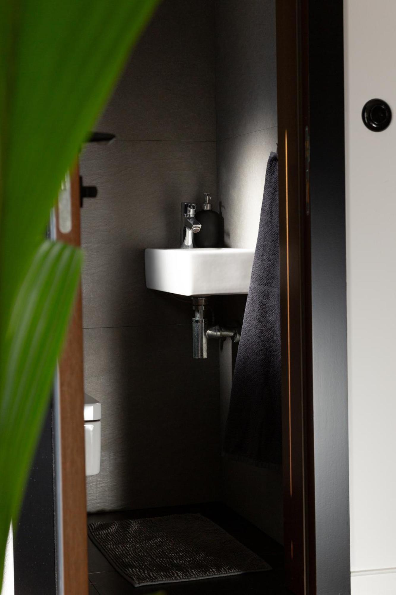 ברטיסלאבה Evergreen - Old Town Spacious Stylish Apartment With Ac And One And A Half Bath, Baby & Kid- Friendly מראה חיצוני תמונה