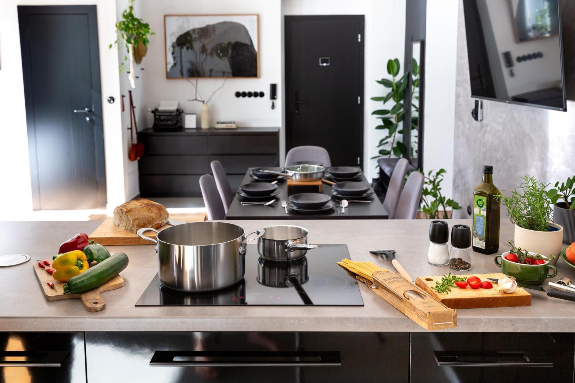 ברטיסלאבה Evergreen - Old Town Spacious Stylish Apartment With Ac And One And A Half Bath, Baby & Kid- Friendly מראה חיצוני תמונה